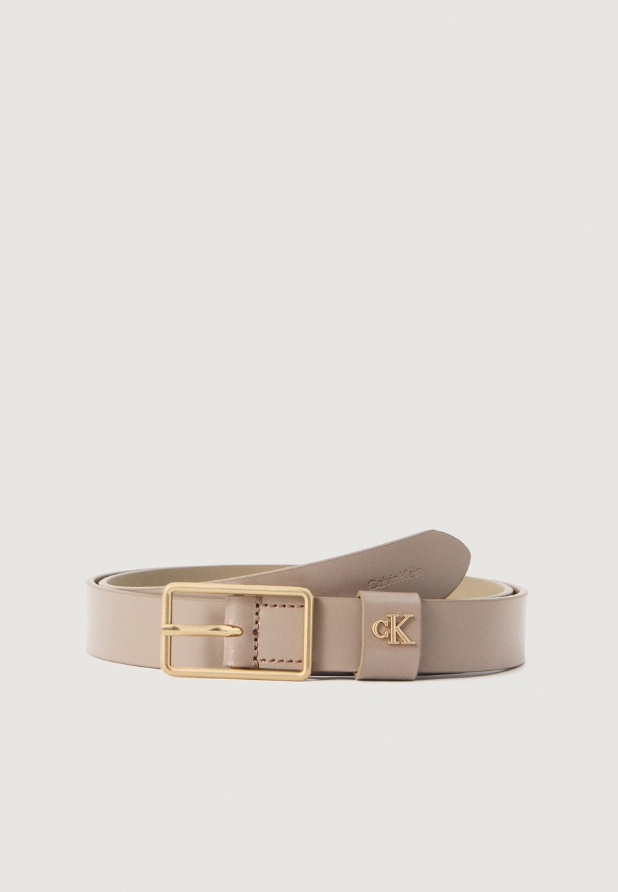 Ремень Calvin Klein CLASSIC BUCKLE, Desert Taupe/Taupe
Ремень Calvin Klein CLASSIC BUCKLE, Desert Taupe/Taupe