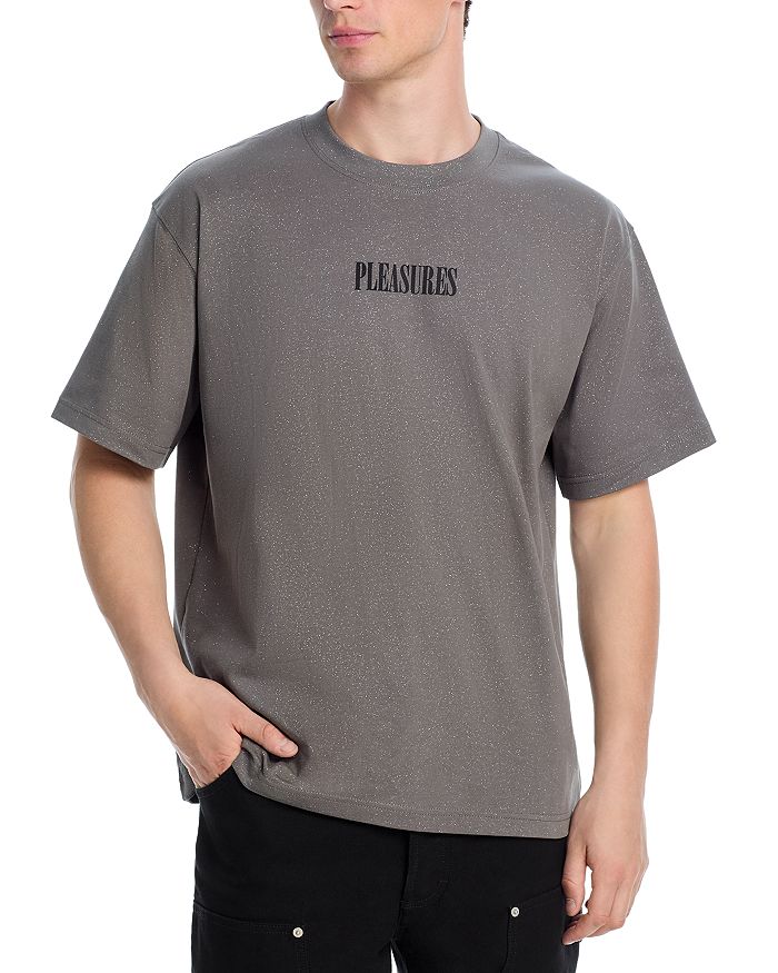 Футболка с блестящим принтом логотипа Pleasures, серый
Футболка с блестящим принтом логотипа Pleasures, серый