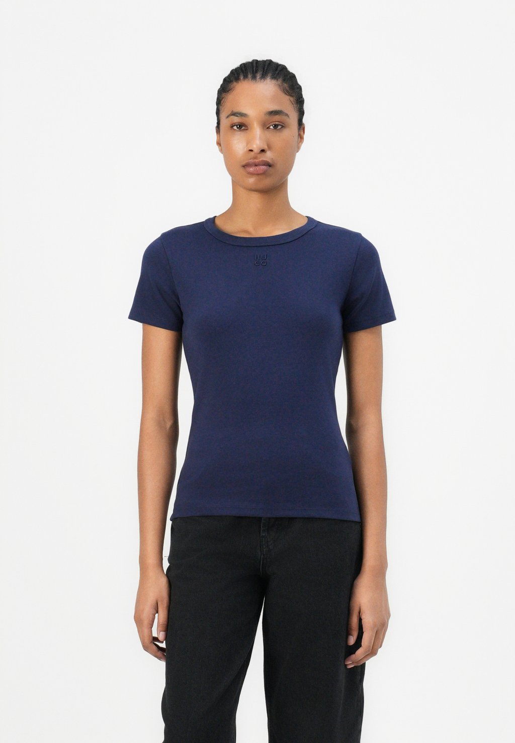 Базовая футболка DELORIS HUGO, черный
Базовая футболка DELORIS HUGO, черный