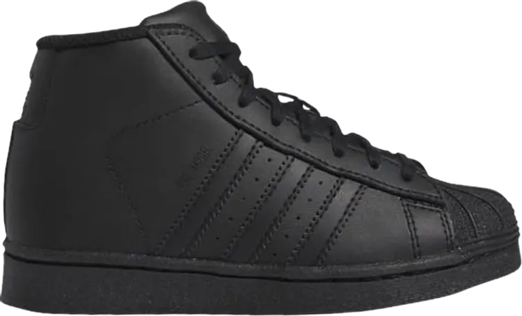 Кроссовки Pro Model C 'Triple Black', черный 
Кроссовки Pro Model C 'Triple Black', черный