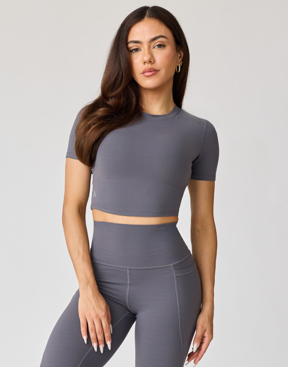 Укороченная футболка Hera AVA Active, цвет steel grey 
Укороченная футболка Hera AVA Active, цвет steel grey