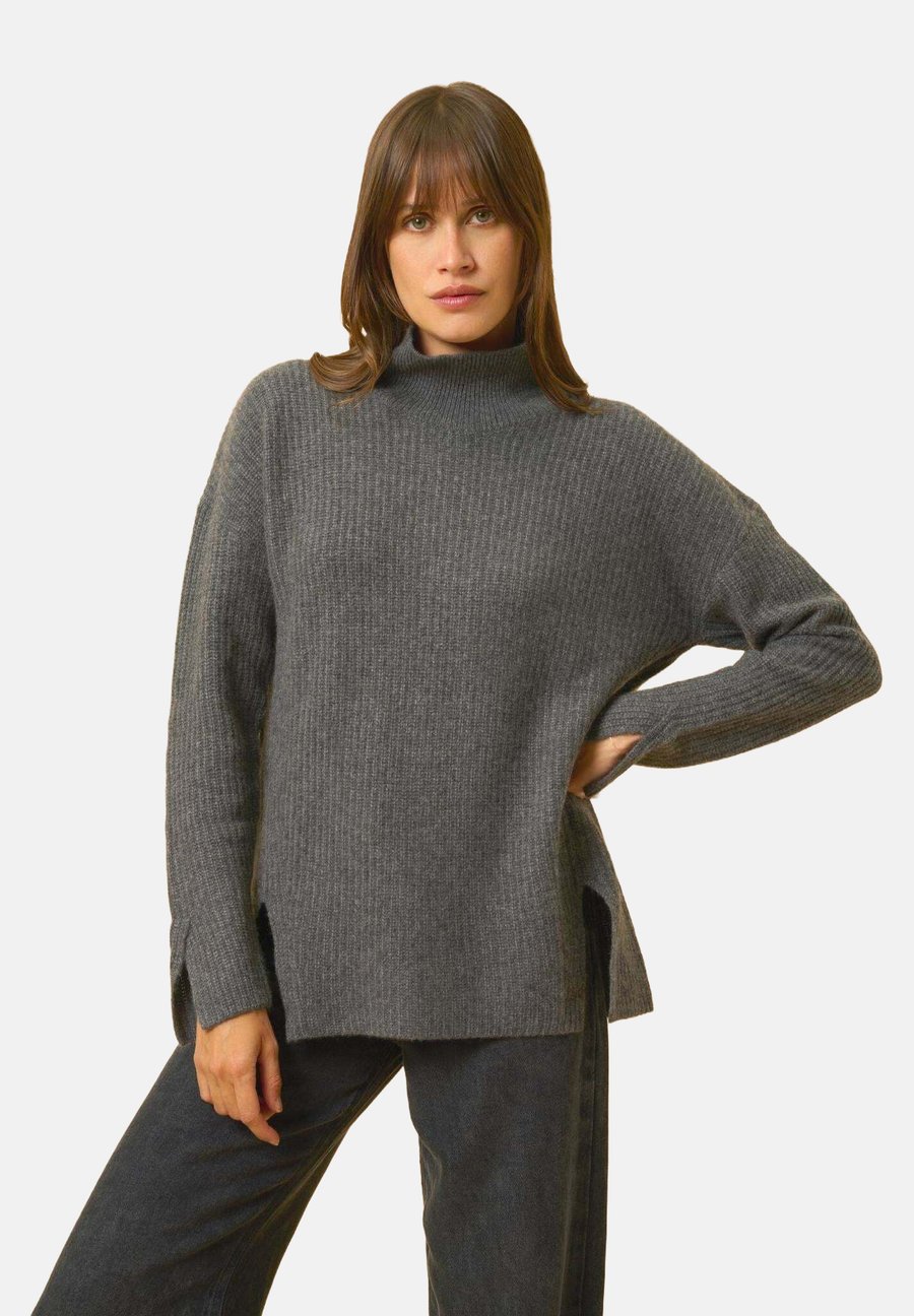 Джемпер Just Cashmere Jumper, Heather Cloud/Mottled Light Grey
Джемпер Just Cashmere Jumper, Heather Cloud/Mottled Light Grey