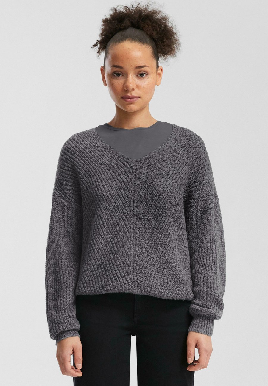Джемпер QS Jumper, Dunkelgrau/Mottled Anthracite
Джемпер QS Jumper, Dunkelgrau/Mottled Anthracite