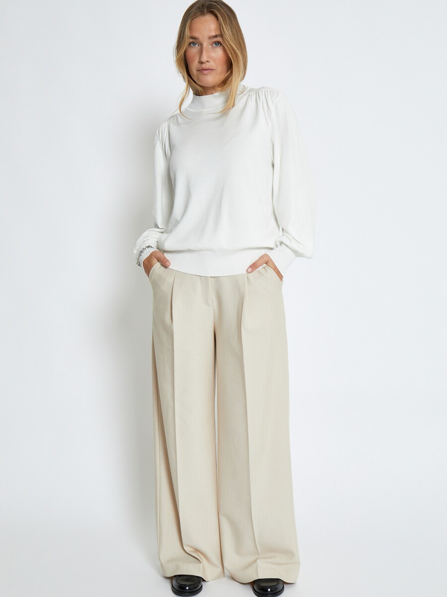 Свитер minus Ilma, White
Свитер minus Ilma, White