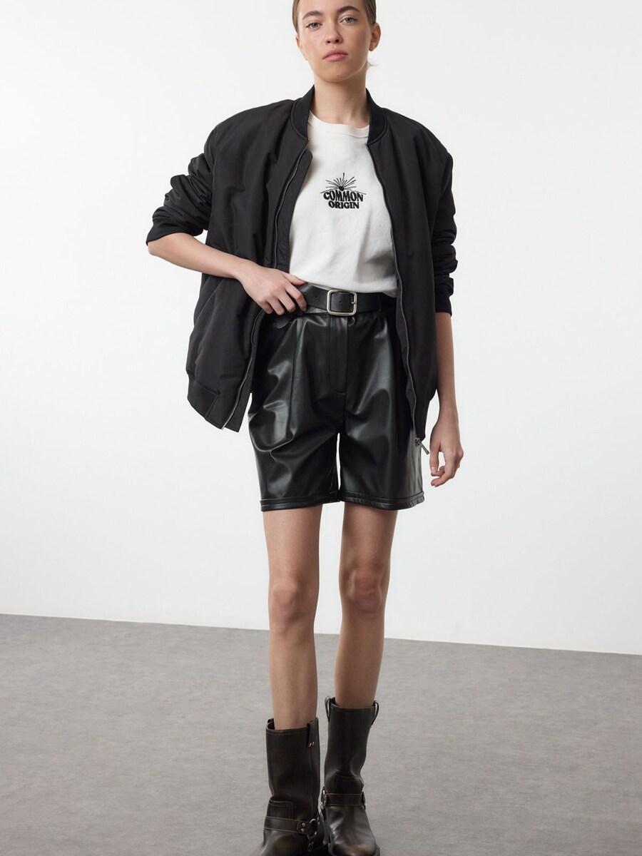 Брюки свободного кроя со складкой спереди Trendyol, черный
Брюки свободного кроя со складкой спереди Trendyol, черный