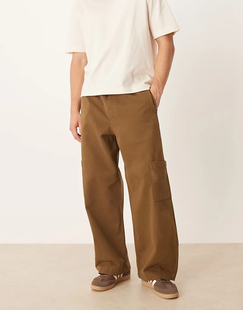 Коричневые брюки-бочонки ASOS DESIGN с застежкой-молнией
Коричневые брюки-бочонки ASOS DESIGN с застежкой-молнией