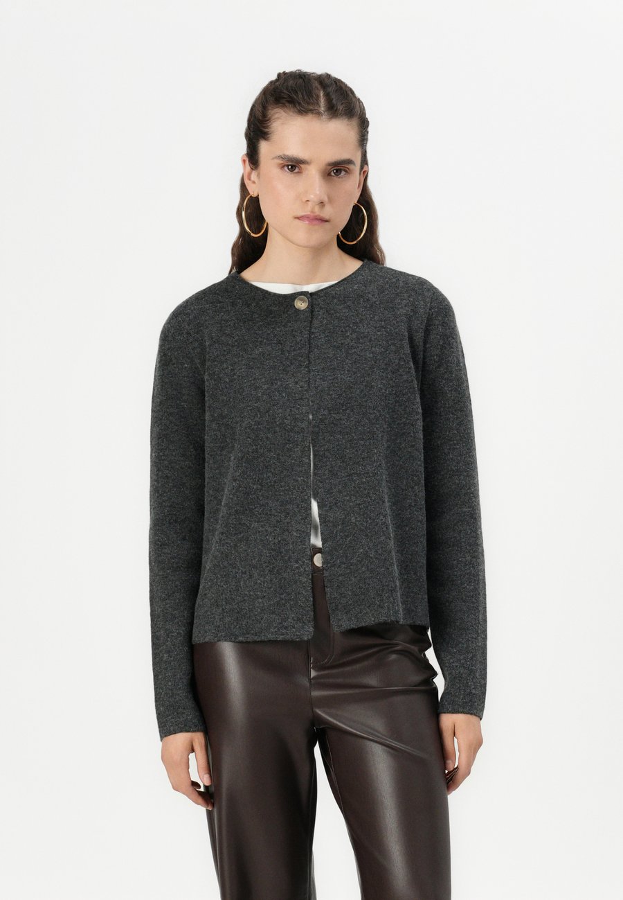 Кардиган Vero Moda VMMARINA O NECK BOO, Dark Grey Melange/Mottled Dark Grey
Кардиган Vero Moda VMMARINA O NECK BOO, Dark Grey Melange/Mottled Dark Grey