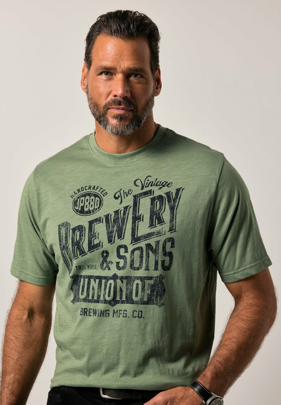 Футболка JP1880 Print T-shirt, Eucalyptus Green/Green, Зеленый, Футболка JP1880 Print T-shirt, Eucalyptus Green/Green
Футболка JP1880 Print T-shirt, Eucalyptus Green/Green, Зеленый, Футболка JP1880 Print T-shirt, Eucalyptus Green/Green