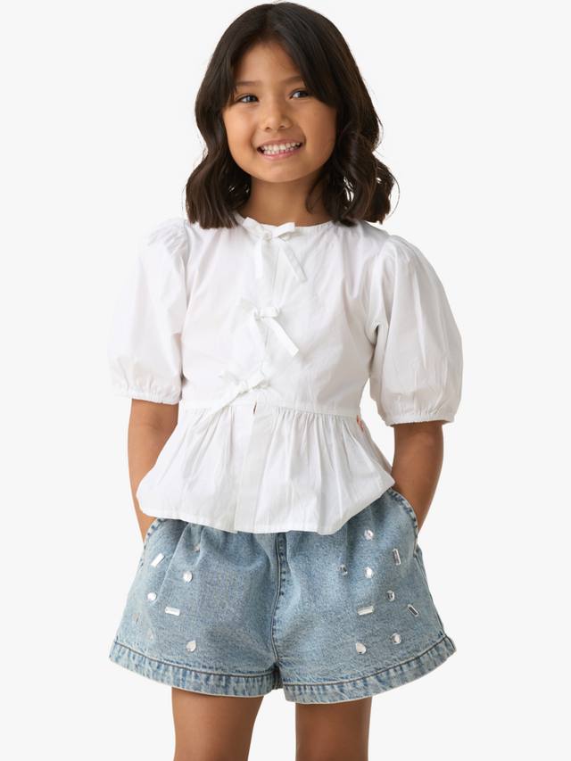 Детская хлопковая поплиновая рубашка с запахом Angel & Rocket, White
Детская хлопковая поплиновая рубашка с запахом Angel & Rocket, White