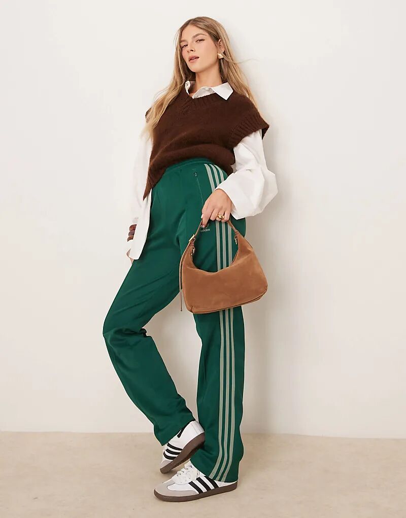 Классические спортивные брюки зеленого цвета adidas Originals
Классические спортивные брюки зеленого цвета adidas Originals