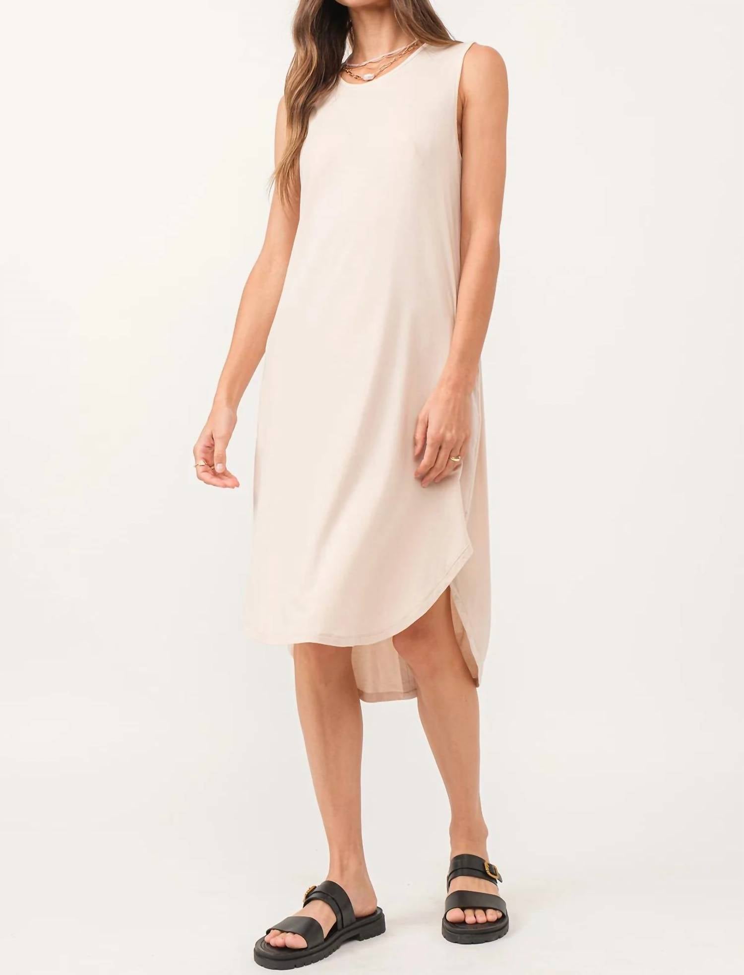 Платье-майка Sheridan Midi In Bone Another Love
Платье-майка Sheridan Midi In Bone Another Love