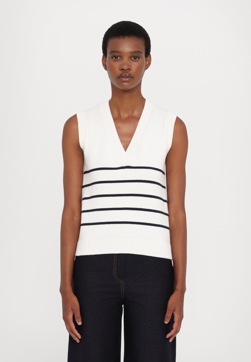 Джемпер SCAFATI MM, белый
Джемпер SCAFATI MM, белый