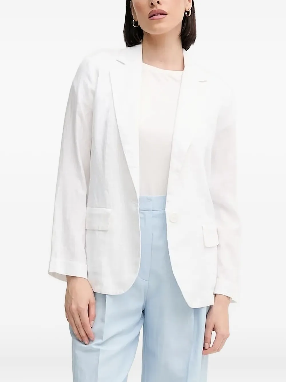 Льняной блейзер на пуговицах Sisley, белый
Льняной блейзер на пуговицах Sisley, белый