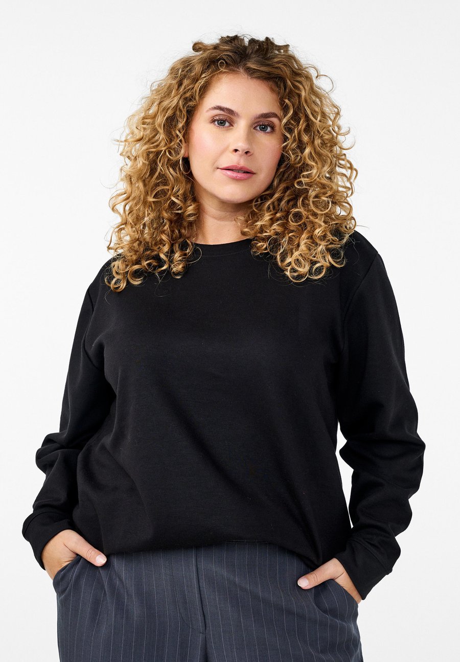 Толстовка Zizzi FLASH-MIT RUNDHALSAUSSCHNITT, Black
Толстовка Zizzi FLASH-MIT RUNDHALSAUSSCHNITT, Black