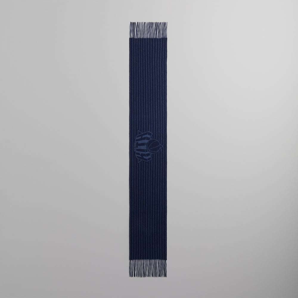Шарф Kith for the New York Knicks Pinstripe Jacquard Scarf, черный
Шарф Kith for the New York Knicks Pinstripe Jacquard Scarf, черный