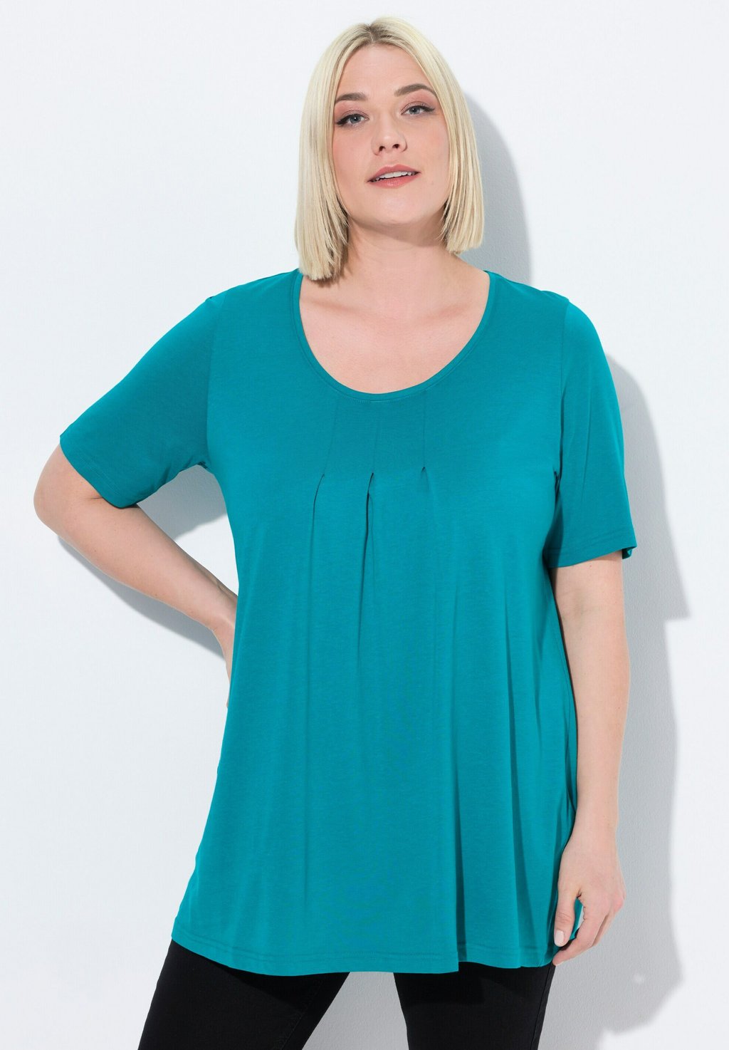 Базовая футболка Ulla Popken, цвет Petrol
Базовая футболка Ulla Popken, цвет Petrol