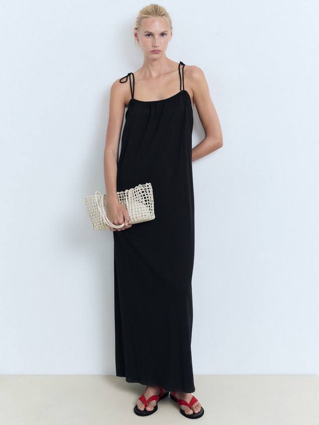 Платье Mili с бантиком Mango, Black
Платье Mili с бантиком Mango, Black