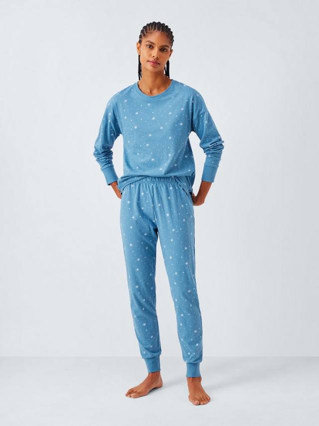 Пижамный комплект Snowflake Star с длинными рукавами и манжетами John Lewis, Blue
Пижамный комплект Snowflake Star с длинными рукавами и манжетами John Lewis, Blue