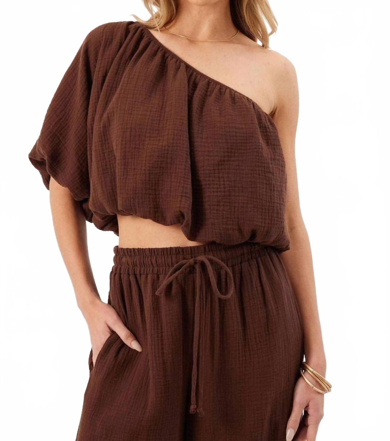 Лина топ на одно плечо в шоколадном цвете Kylie Paige
Лина топ на одно плечо в шоколадном цвете Kylie Paige