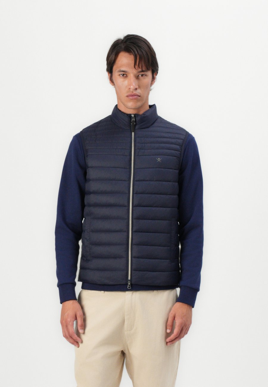 Куртка Hackett London ULTRA, Midnight Blue/Dark Blue
Куртка Hackett London ULTRA, Midnight Blue/Dark Blue