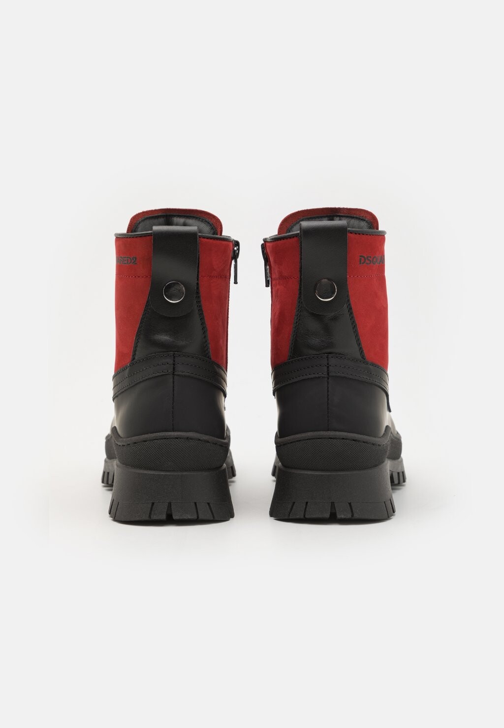 Ботильоны на шнуровке UNISEX Dsquared2, черный
Ботильоны на шнуровке UNISEX Dsquared2, черный