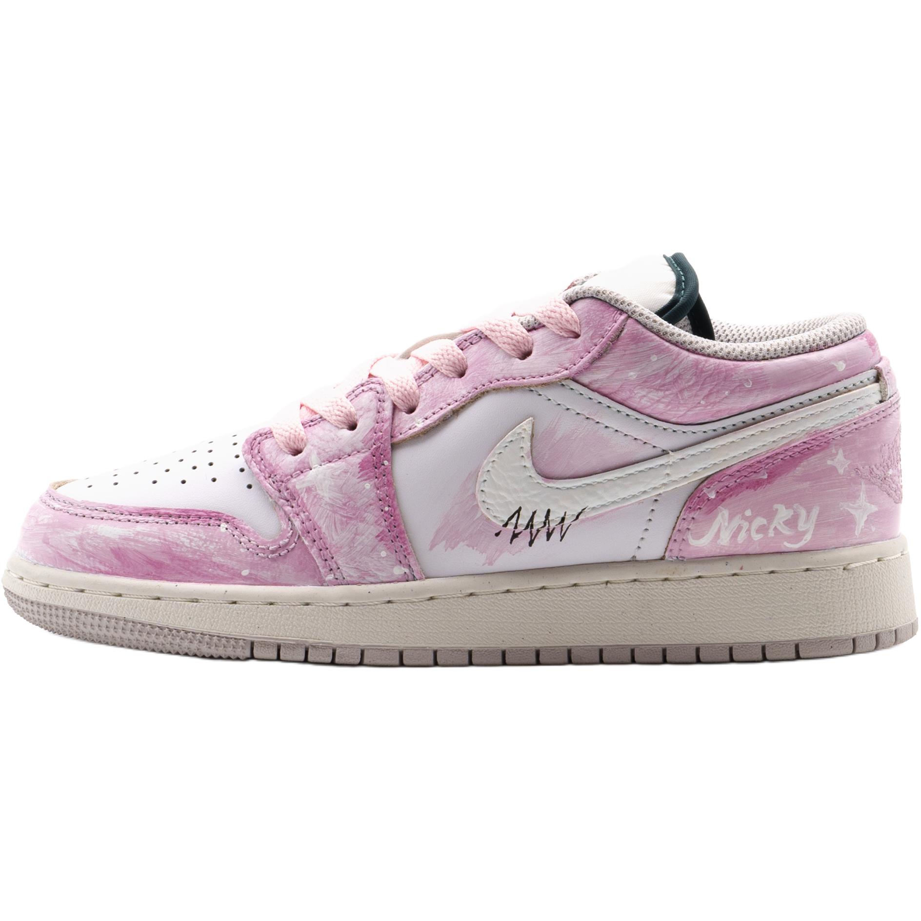 Air 1 Yue Qi нескользящие устойчивые к истиранию низкие детские баскетбольные кроссовки для подростков Jordan, розовый
Air 1 Yue Qi нескользящие устойчивые к истиранию низкие детские баскетбольные кроссовки для подростков Jordan, розовый