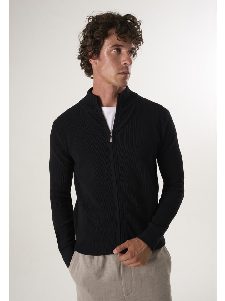 Кардиган Felix Hardy, черный
Кардиган Felix Hardy, черный