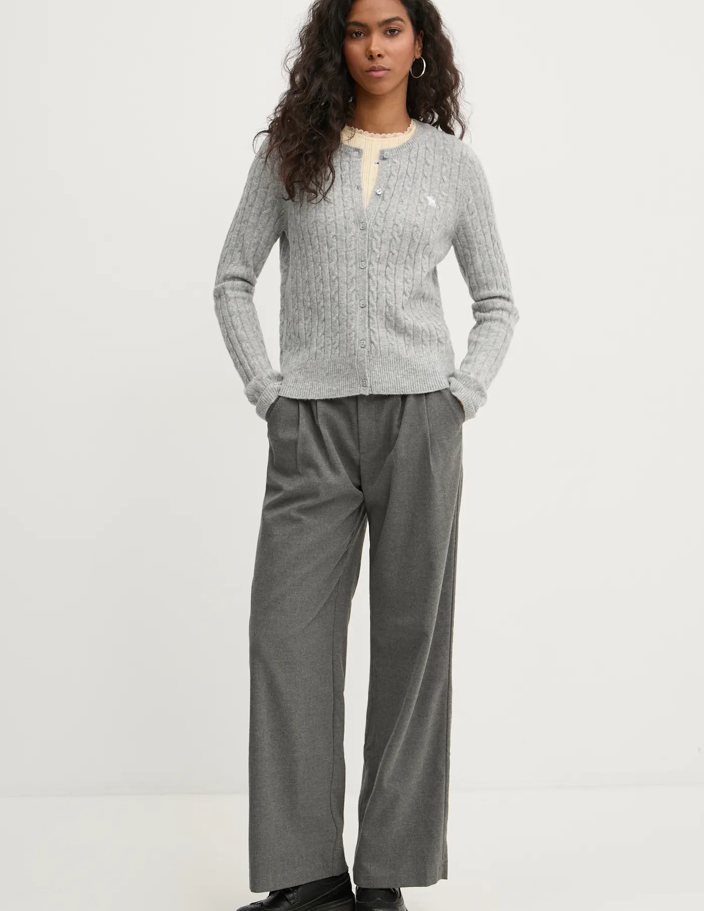 Брюки Hollister Co., серый
Брюки Hollister Co., серый