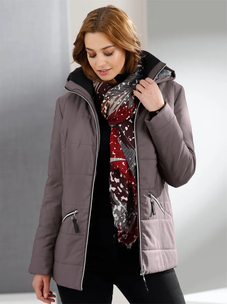 Стеганая куртка Classic Basics с капюшоном, коричневый
Стеганая куртка Classic Basics с капюшоном, коричневый