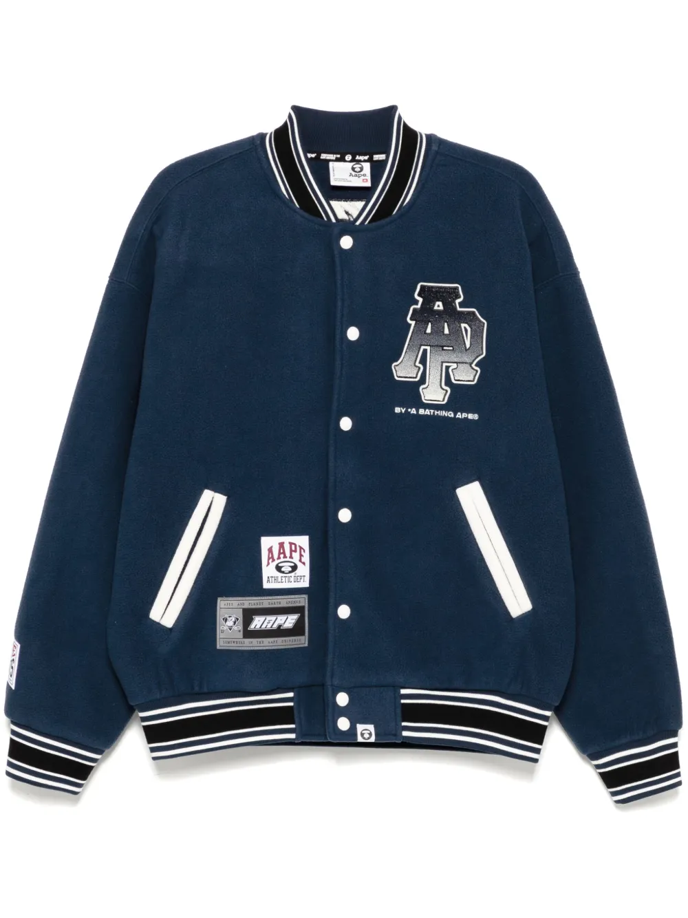 Бомбер с логотипом AAPE BY *A BATHING APE, синий
Бомбер с логотипом AAPE BY *A BATHING APE, синий