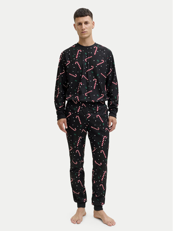 Пижама loose fit Tristan 12285375 Jack & Jones, черный
Пижама loose fit Tristan 12285375 Jack & Jones, черный