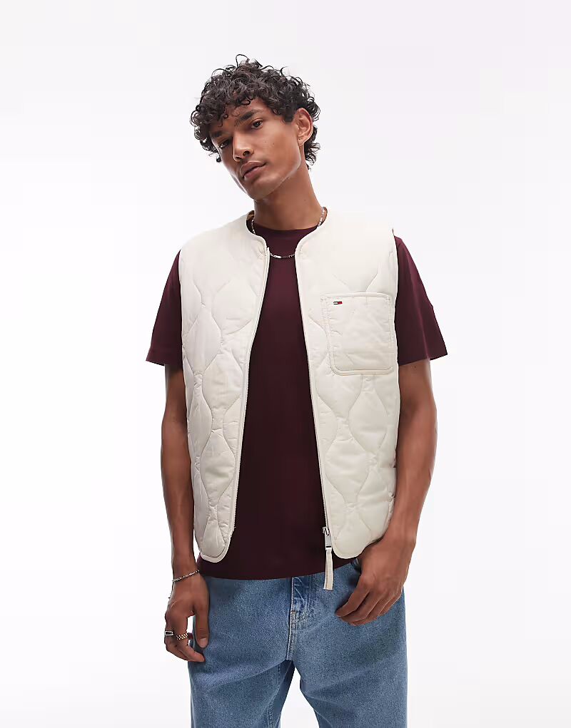 Стеганый жилет Tommy Jeans бежевого цвета, Бежевый, Стеганый жилет Tommy Jeans бежевого цвета
Стеганый жилет Tommy Jeans бежевого цвета, Бежевый, Стеганый жилет Tommy Jeans бежевого цвета