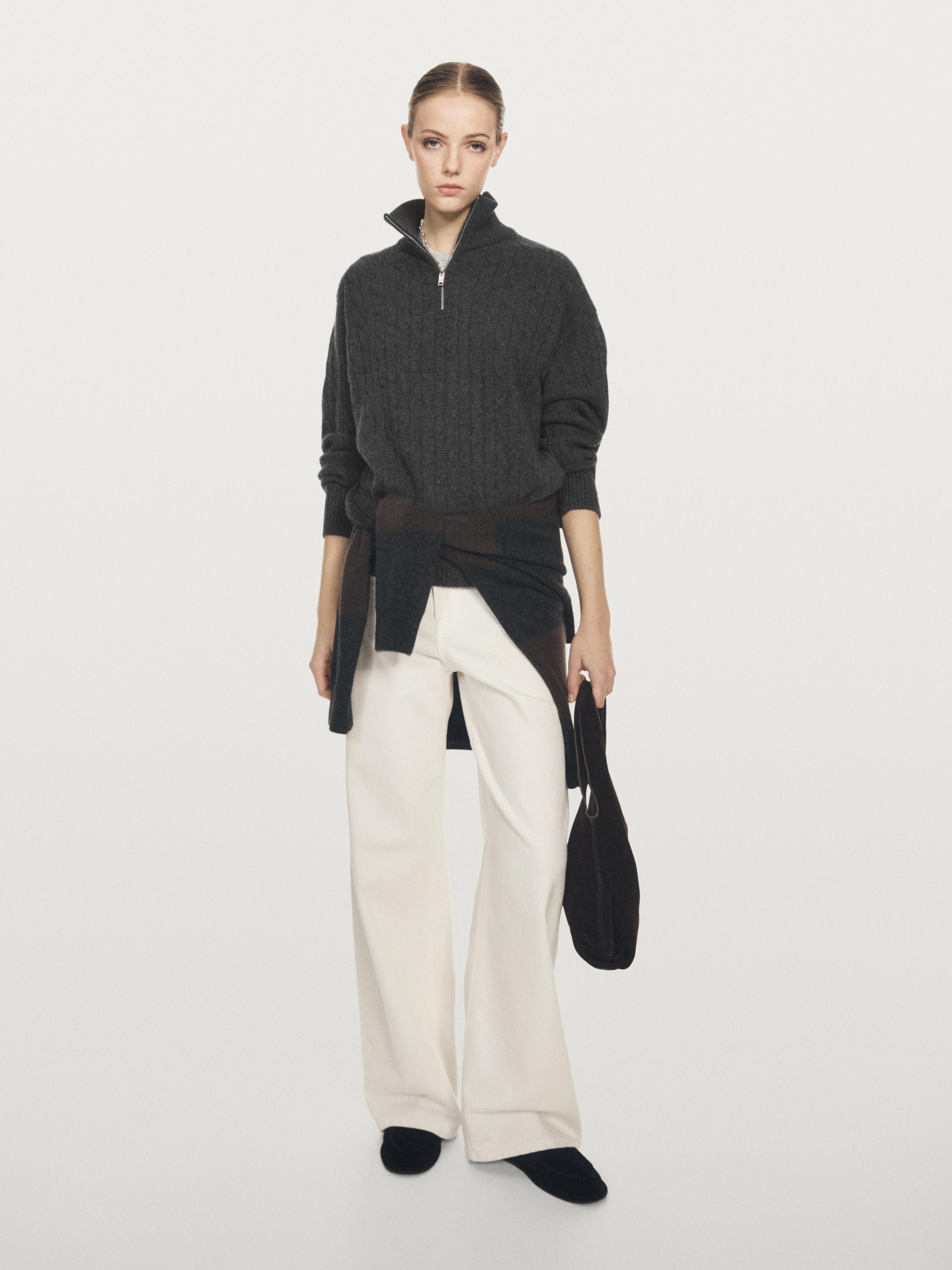 Свитер с высоким воротом и молнией из 100% кашемира Massimo Dutti, Medium Grey
Свитер с высоким воротом и молнией из 100% кашемира Massimo Dutti, Medium Grey