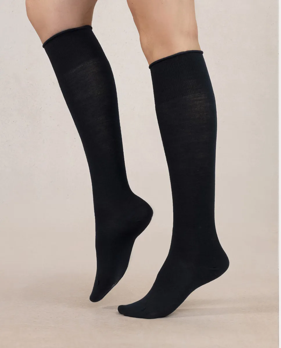 Длинные женские носки из шерсти и хлопка Bleuforêt, темно-синий
Длинные женские носки из шерсти и хлопка Bleuforêt, темно-синий