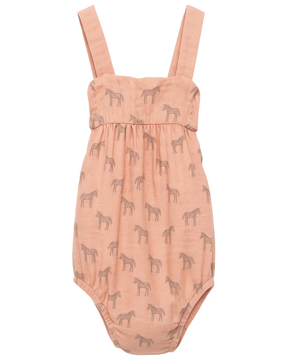 Детский комбинезон для девочки с рюшами и сафари-принтом BABIDÚ, лососевый
Детский комбинезон для девочки с рюшами и сафари-принтом BABIDÚ, лососевый