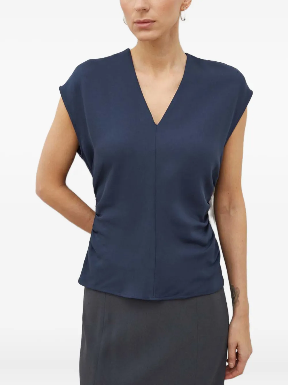 Топ Samailey с V-образным вырезом и сборками Samsoe Samsoe, синий
Топ Samailey с V-образным вырезом и сборками Samsoe Samsoe, синий