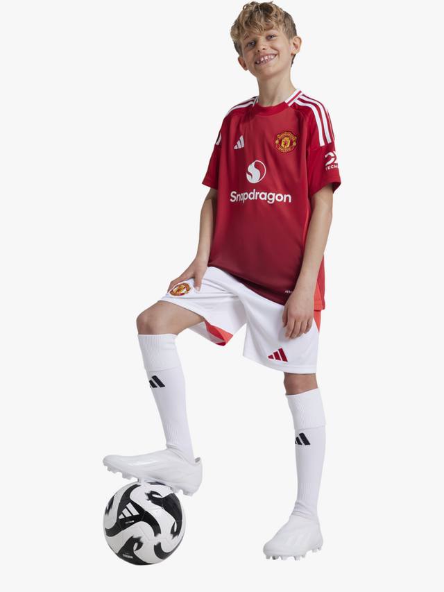 Детская домашняя футболка Manchester United adidas
Детская домашняя футболка Manchester United adidas
