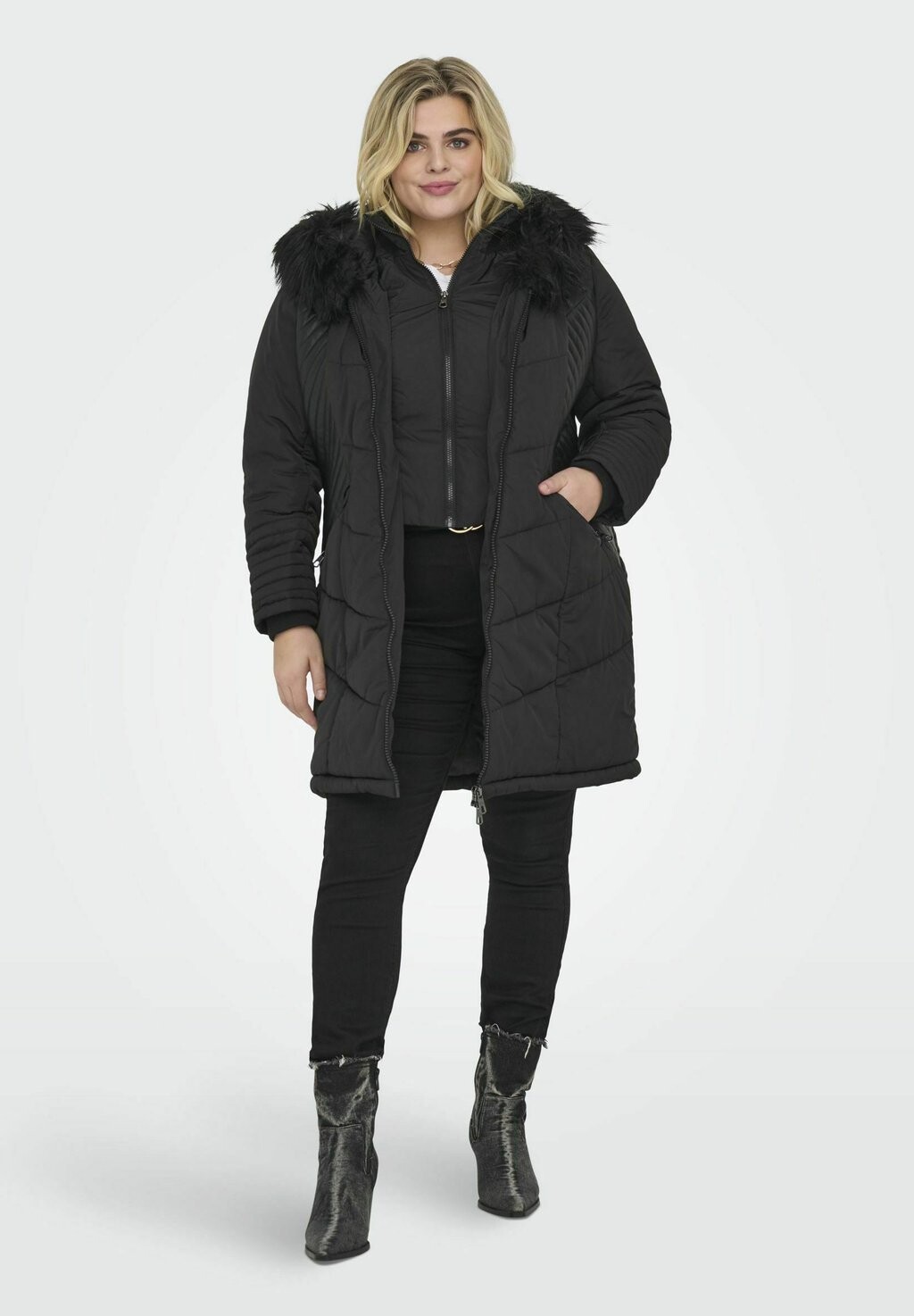 Зимнее пальто CARLINETTE CS OTW ONLY Carmakoma, черный
Зимнее пальто CARLINETTE CS OTW ONLY Carmakoma, черный