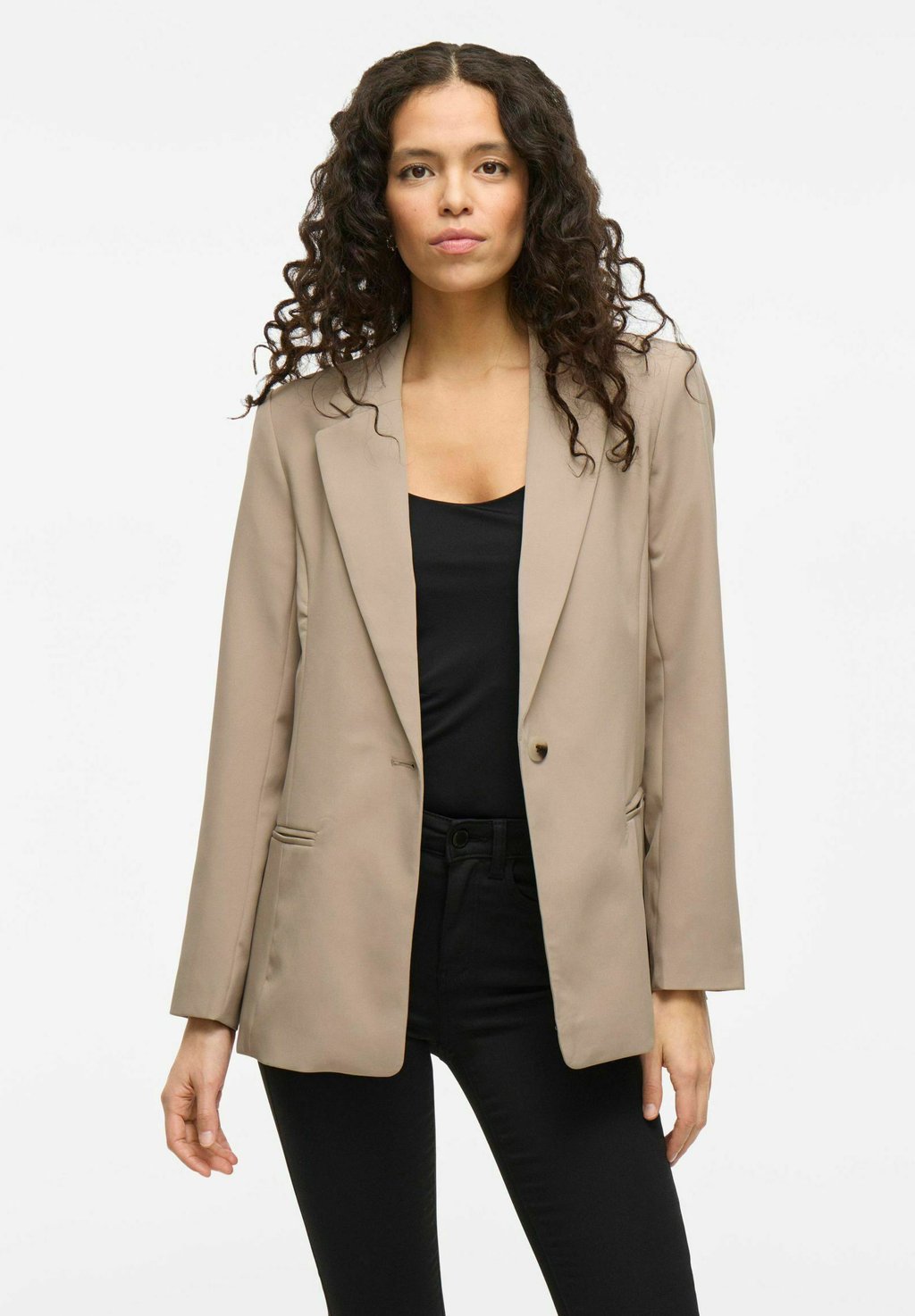 Блейзер VILOWNY STRAIGHT VILA, кремовый
Блейзер VILOWNY STRAIGHT VILA, кремовый