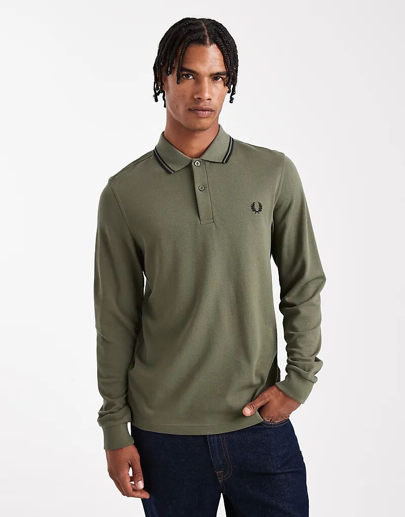 Рубашка-поло Fred Perry с длинными рукавами и кантом цвета хаки
Рубашка-поло Fred Perry с длинными рукавами и кантом цвета хаки