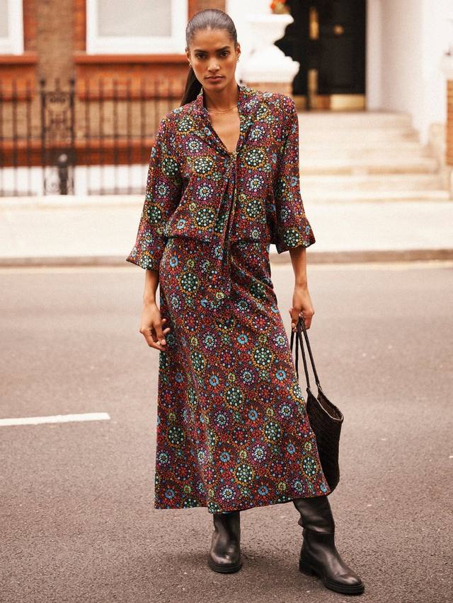 Табби Калейдоскоп юбка из чистого шелка NRBY, Multi
Табби Калейдоскоп юбка из чистого шелка NRBY, Multi