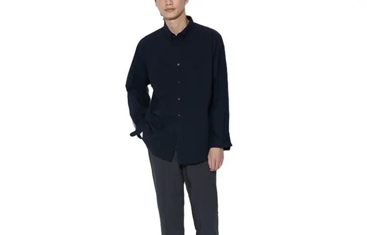 Рубашка унисекс темно-синяя Uniqlo, темно-синий 
Рубашка унисекс темно-синяя Uniqlo, темно-синий