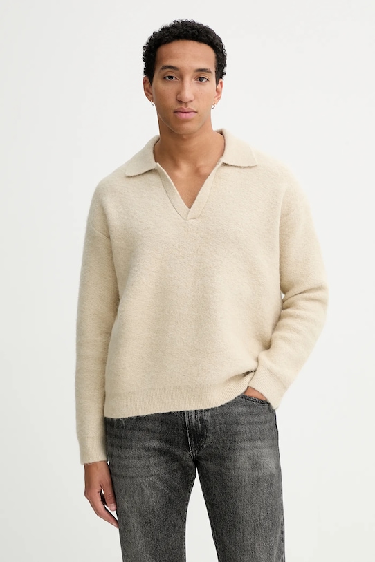 Свитер из смесовой шерсти Calvin Klein, бежевый
Свитер из смесовой шерсти Calvin Klein, бежевый