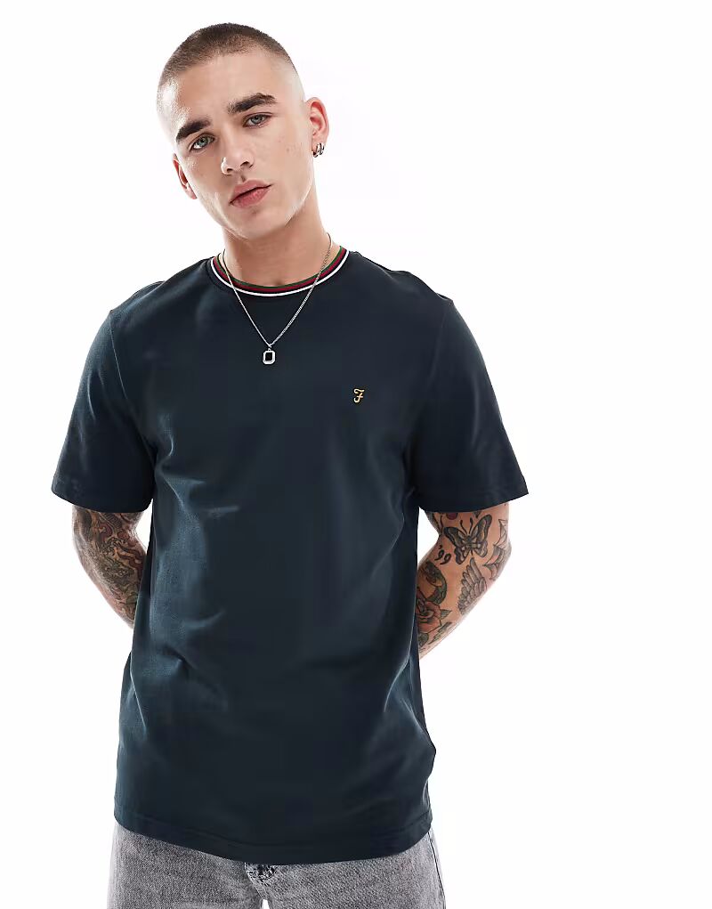 Футболка Farah Alvin темно-синего цвета с отворотом
Футболка Farah Alvin темно-синего цвета с отворотом