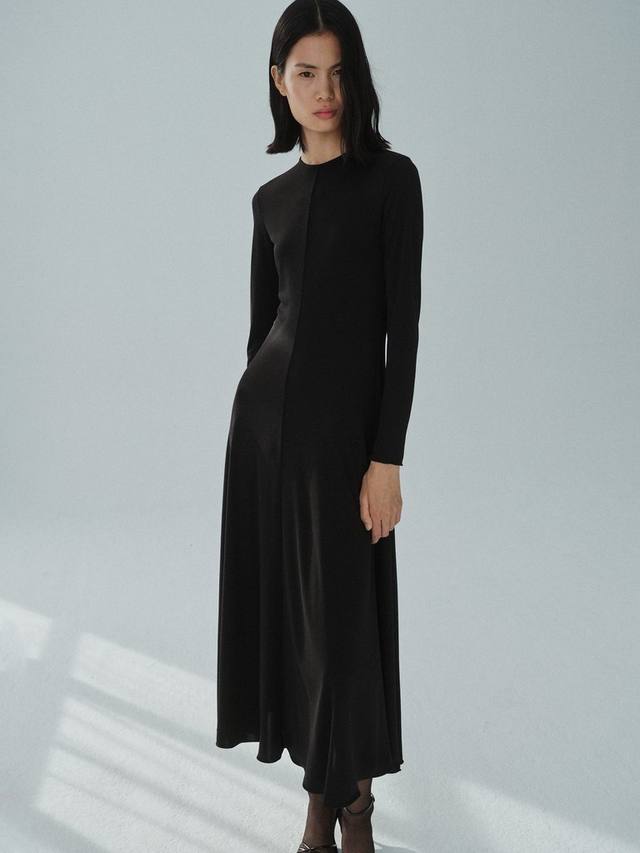 Трикотажное расклешенное платье camelia Mango, черный
Трикотажное расклешенное платье camelia Mango, черный