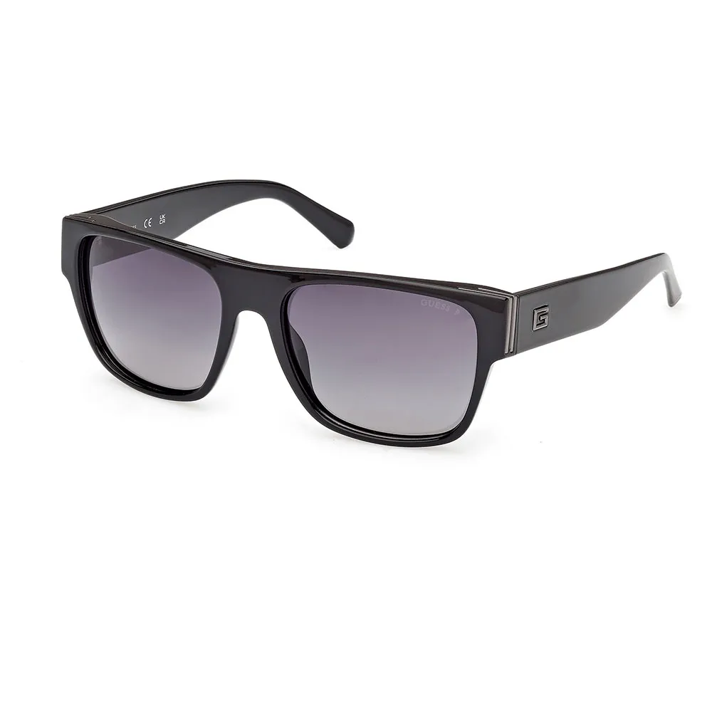 Поляризованные солнцезащитные очки Guess GU00277, черный
Поляризованные солнцезащитные очки Guess GU00277, черный