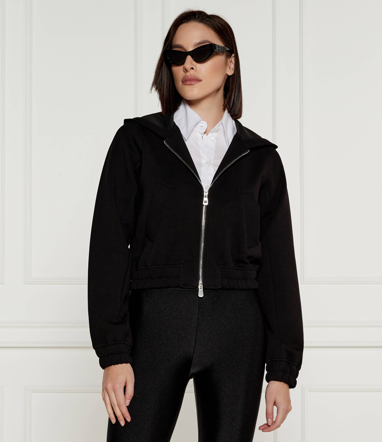 Толстовка Pinko BIRILLO Cropped Fit, черный
Толстовка Pinko BIRILLO Cropped Fit, черный