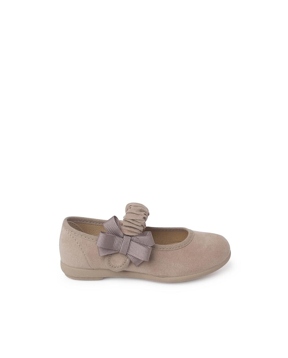 Девичья Мэри Джейн со присборенным бретелем Pisamonas, бежевый
Девичья Мэри Джейн со присборенным бретелем Pisamonas, бежевый