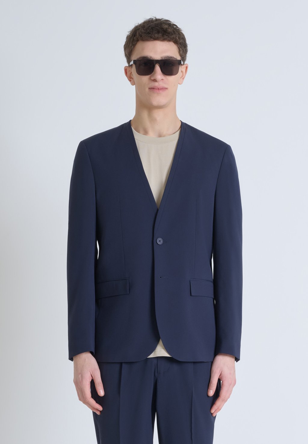 Пиджак-блейзер REGULAR ELLIE Antony Morato, темно-синий
Пиджак-блейзер REGULAR ELLIE Antony Morato, темно-синий