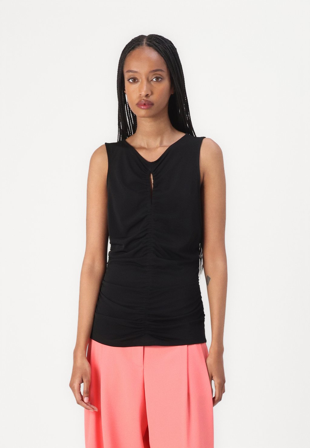 Топ EMACHA BOSS, черный
Топ EMACHA BOSS, черный